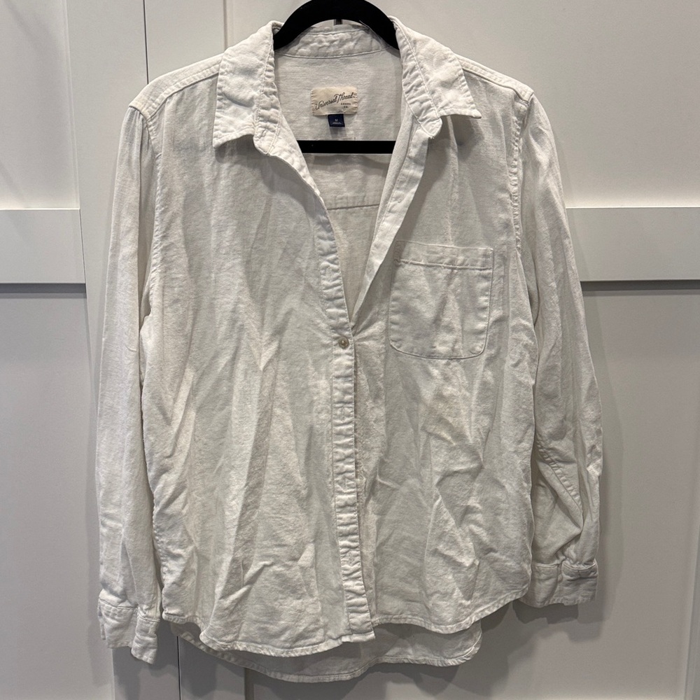 Universal Thread White Button-Down Shirt